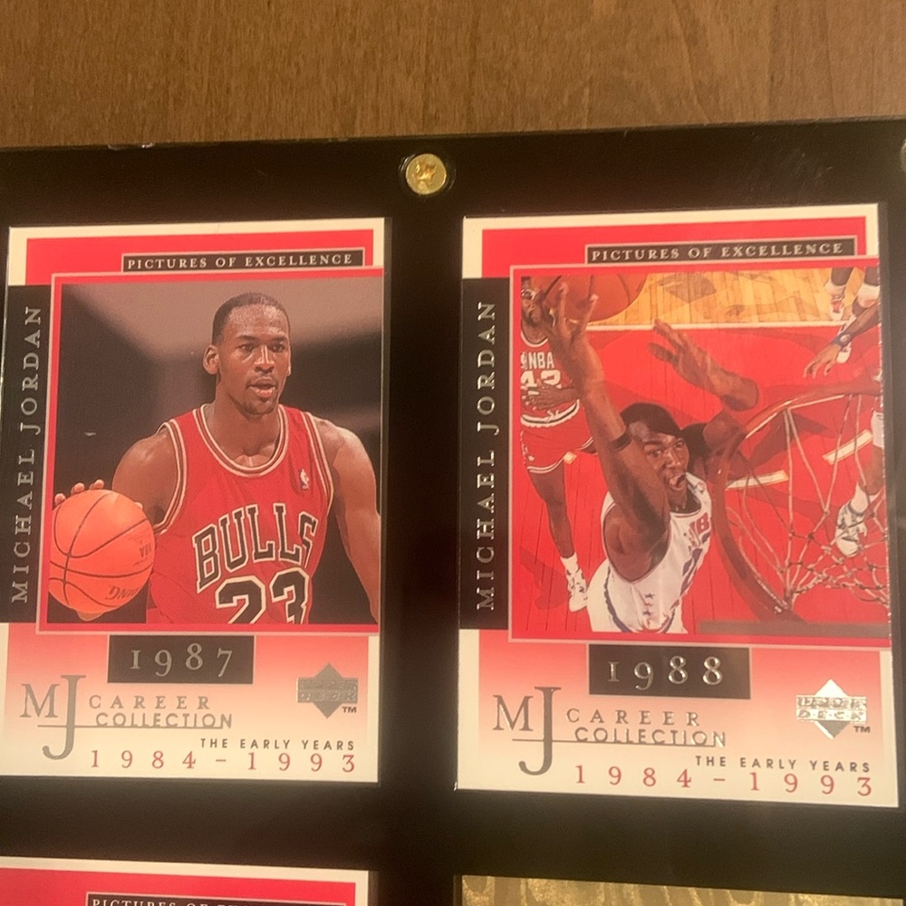 Michael Jordan 🏀 Timeline Card Display-Black & Gold Frame / Red Cards 1987-1994 - Picture 4 of 17
